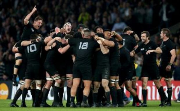 Új-Zéland nyerte a rögbi-vb-t