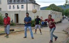 Németeket lakoltatnak ki a menekültek miatt