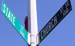 Kustán Magyari Attila: Isten nevében nem