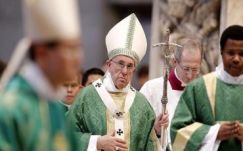 Ferenc pápa szerint súlyos magánytól szenved az emberiség