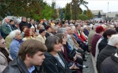 Több százan adtak hálát Sepsiszentgyörgyön a himnuszperben kimondott ítéletért