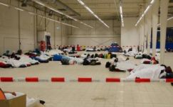 The Times: több százezer migráns kiutasítását tervezik Brüsszelben