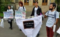 Szexuális nevelés - megváltás vagy a feministák lobbija?