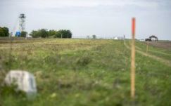 Egy méter kerítés sem épült még a román-magyar határon