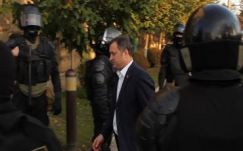 Kamerák előtt vették őrizetbe a volt moldovai kormányfőt