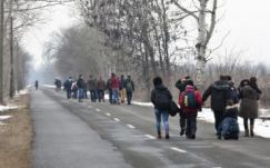 Elapadni tűnik a menekültek áradata