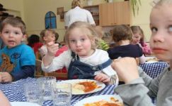 A román menüt hiányolták a napközikből a fogyasztóvédők