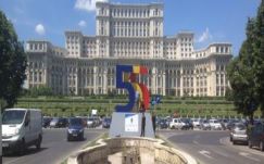 Tamás Gáspár Miklós: Textilkultusz