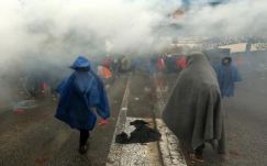 Könnygázt vetett be a menekültek ellen a szlovén rendőrség