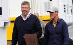 Barátja nyilatkozott Michael Schumacher állapotáról