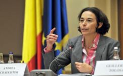 IMF: bajok lesznek az államháztartási hiánnyal, a kormány túlköltekezett