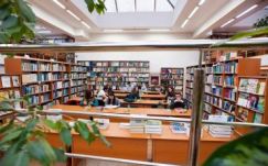 „Gúzsba kötve táncolni” fordítói versenyt hirdet középiskolásoknak a csíki Sapientia