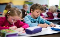 Jobban teljesítenek az anyanyelvükön tanuló magyar gyermekek