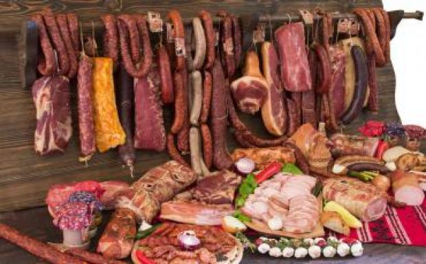 Tévhitek nyomában: kukába vagy kamrába kerüljön a vörös hús?