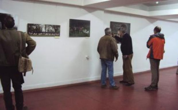 Fotóművészeti szalon nyílt a marosvásárhelyi Kultúrpalotában