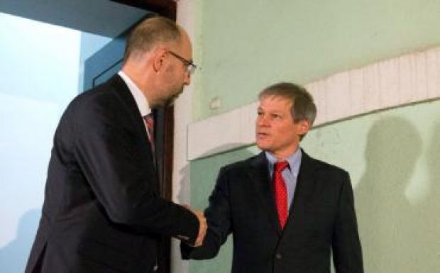 Kelemen Hunor: Cioloș megérdemli az induláshoz szükséges parlamenti támogatást