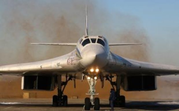 Már stratégiai bombázókat is bevetnek az oroszok az Iszlám Állam ellen
