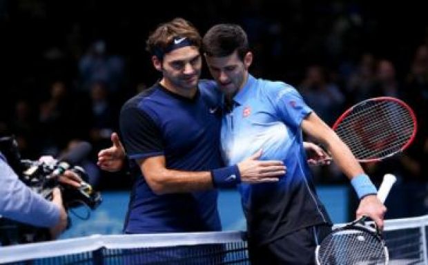 Federer simán nyert Djokovic ellen