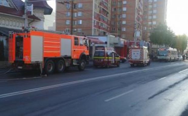 FRISSÍTÉS: Egy hajléktalané volt  a Piatra Neamț-i gyanús hátizsák