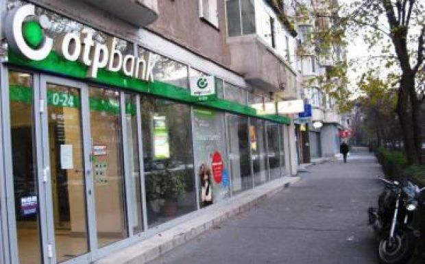Átváltási programot indít frankhiteleseinek az OTP Bank Románia