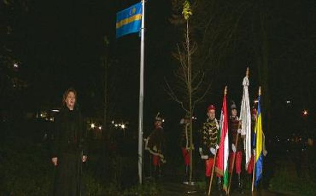 Székely zászlót avattak a debreceni Székely parkban