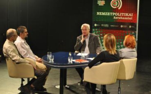 Mi tehető a szórványoktatásért? Kolozsvári kerekasztal a megoldásokról