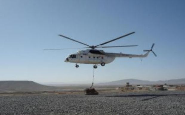 A tálibok foglyul ejtették egy moldovai helikopter utasait, hármat közülük megöltek