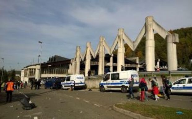 Szinte üresek a befogadóállomások Horvátországban és Szlovéniában