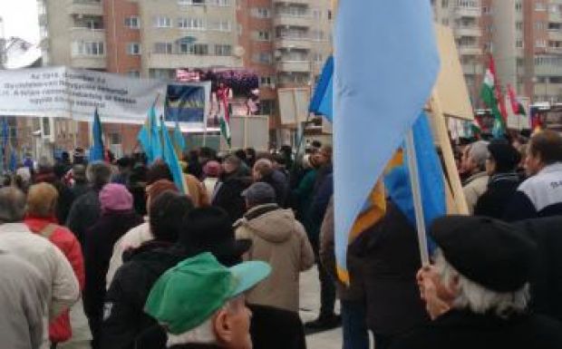 Az 1918-as ígéretekre emlékeztették a kormányt Csíkszeredában