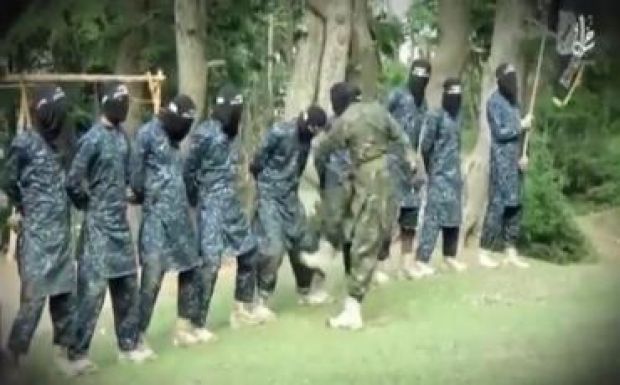 Brutális kiképzést kapnak az Iszlám Állam újoncai