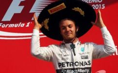 Forma-1: Rosberg ezúttal legyőzte Hamiltont