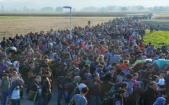 Nem mérséklődik a migránsáradat a balkáni útvonalon