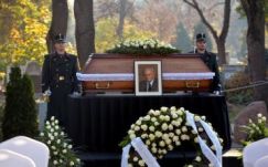 Nézze élőben Göncz Árpád temetését