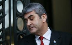 Lemondott belügyminiszteri tisztségéről Gabriel Oprea