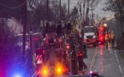 Magángép zuhant rá két lakóházra, kilenc ember meghalt