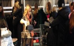 Kustán Magyari Attila: Márkás göncöm méltóságra cserélném