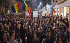 Gál Mária: Csodavárás és menekülés