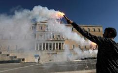 Leállt az élet Görögországban: általános sztrájk van