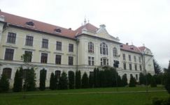 Vizsgálja a DNA a marosvásárhelyi katolikus gimnázium visszaszolgáltatását