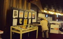 „Ki az a teremben, aki nem olvasott semmit Rejtő Jenőtől?”