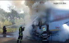 Teherautót oltottak Nagyváradon, egy utcában gyúlt ki a gépkocsi