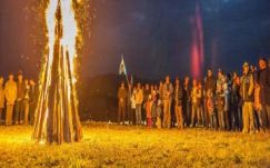 Kuszálik Péter: Lángoló igény