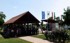 Interneten toboroznak lakókat egy magyarországi faluba