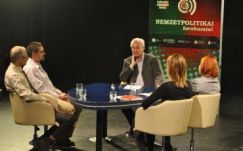 Mi tehető a szórványoktatásért? Kolozsvári kerekasztal a megoldásokról