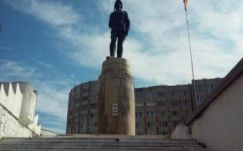 Székely zászlóra cseréltek egy román zászlót Sepsiszentgyörgyön