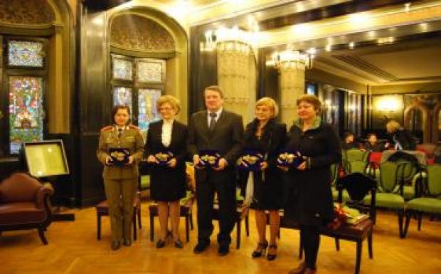 Felfalusi fibula díjakat adományozott a Maros megyei prefektúra