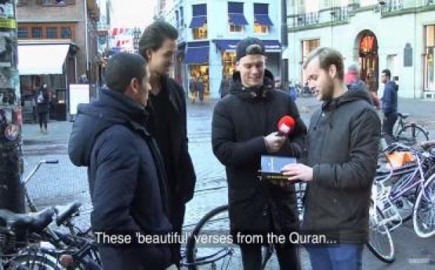 A Bibliából idéztek, és azt mondták, a Koránból olvasnak fel