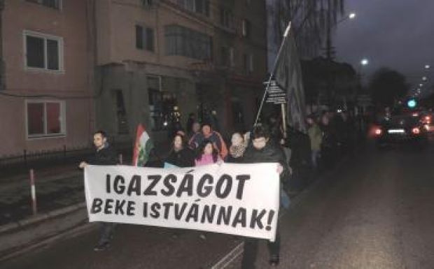 Kiterjesztik Székelyföldre a Beke István melletti tüntetéseket