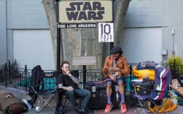 A Star Wars-rajongók már gyülekeznek a film premierjére