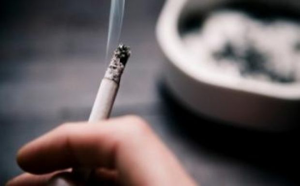 Megszavazták: még a kávézókból is száműzik a dohányzást